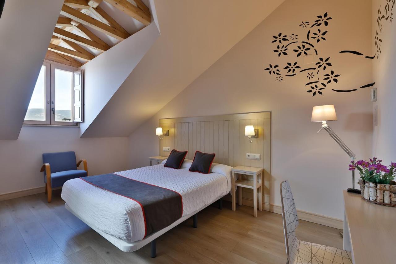 Hostal La Chata By Vivere Stays San Ildefonso Экстерьер фото